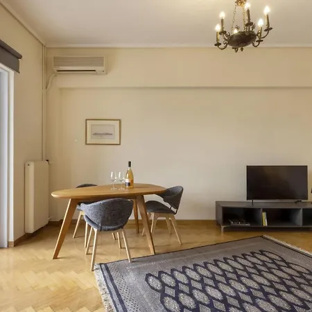 Valaoritou 6os - An Aristocratic 1 Bedroom In The Hear Athens