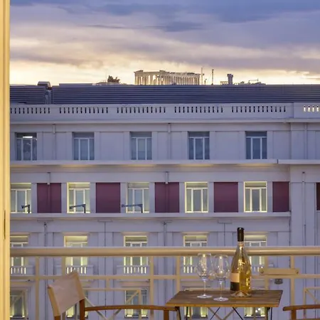 Valaoritou 6os - An Aristocratic 1 Bedroom In The Hear *